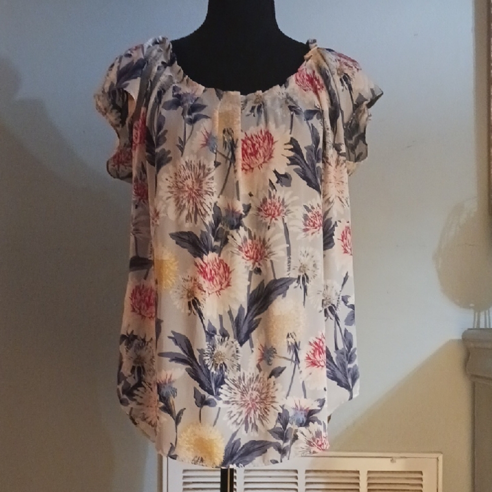 SPECIAL 2/$25Lauren Conrad Floral Print Women's Top